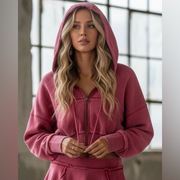 NWT Acid Washed Cropped Zip Up Terry Hoodie Crop Hooded Sweatshirt Dark Red - Picture 3 of 11